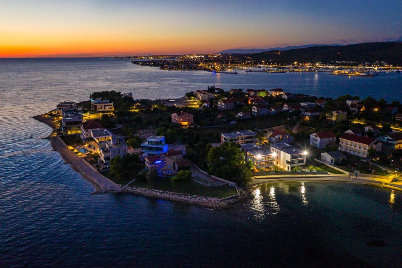 Marina-Bay-Resort Sukošan Exteriör bild