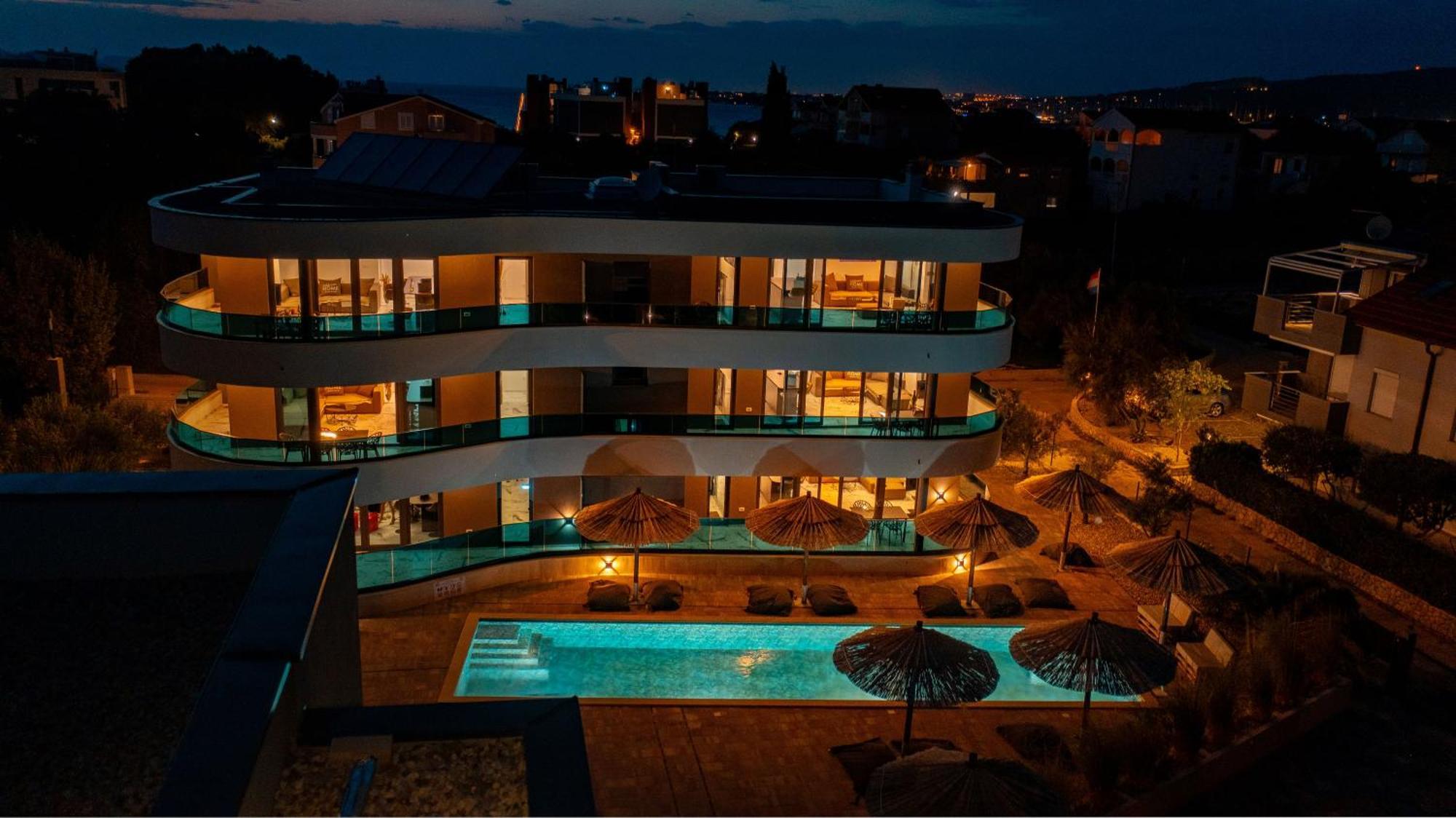 Marina-Bay-Resort Sukošan Exteriör bild